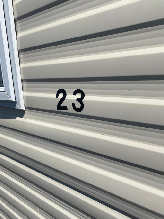 Dizzard 23 Hotel Bridgerule Bagian luar foto